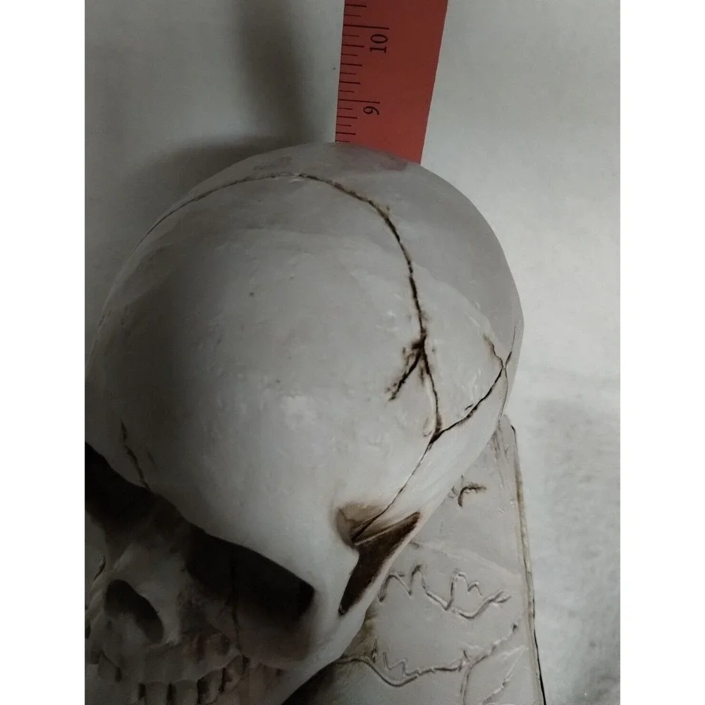Skull on Books Halloween‎ Decor Light Up Eyes Spell Book Spooky Prop